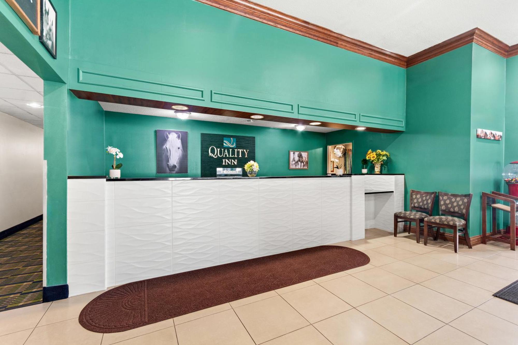 Quality Inn Драй-Ридж Экстерьер фото